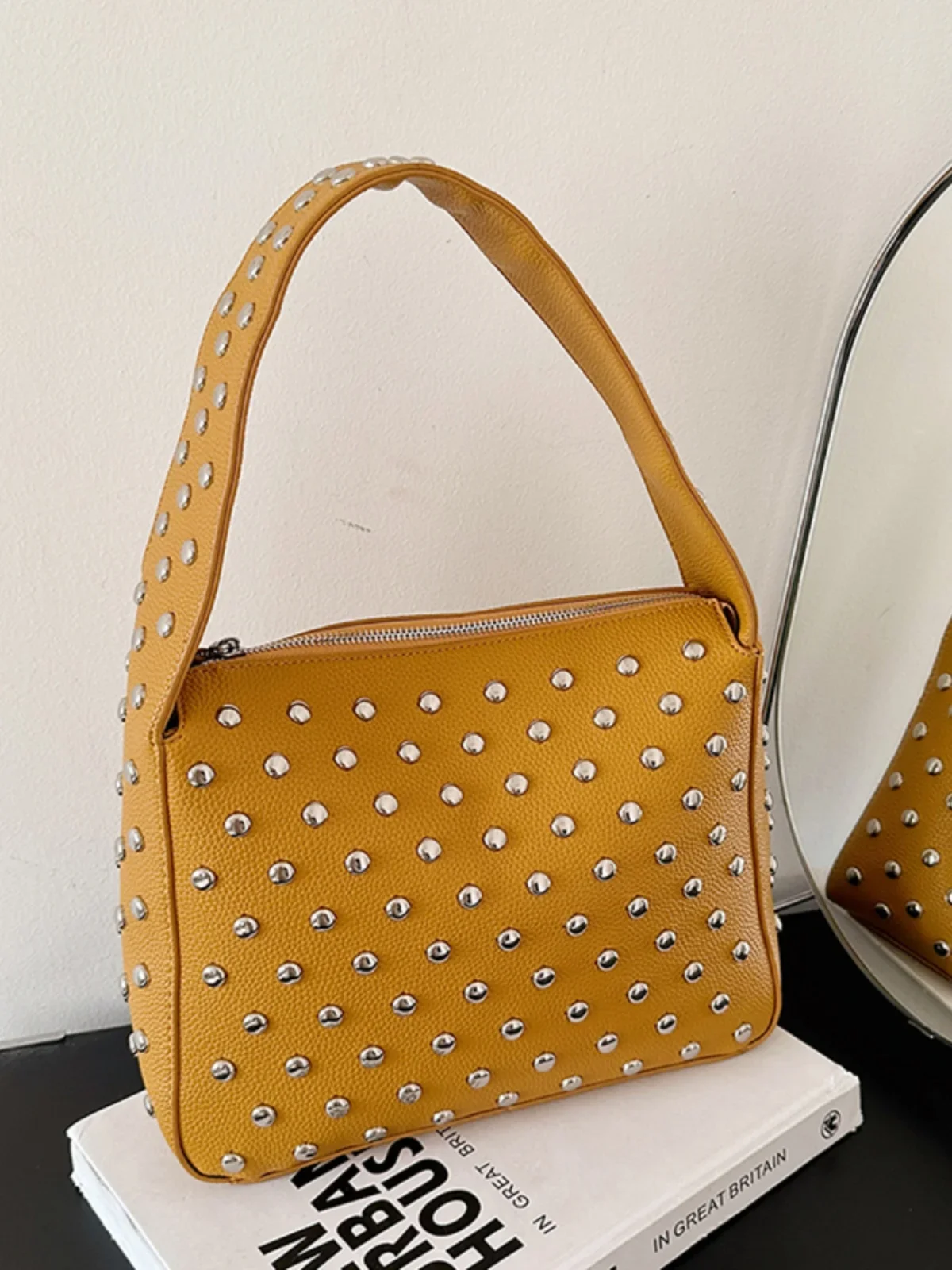 2024 Autumn and Winter New Rivets Handbag Underarm Bag Women's Bag Street Trend Punk Women's Shoulder Bag Handbag