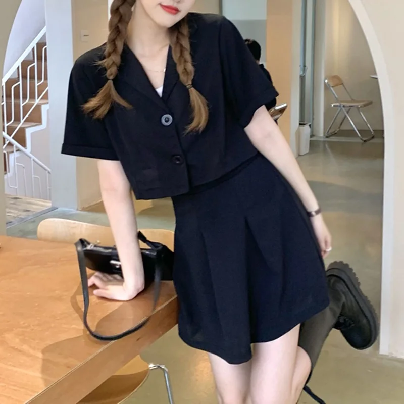 

Women's Top Short V-neck Pleated Skirt Women's Two-piece Set Loose Fitting Single Breasted skirt