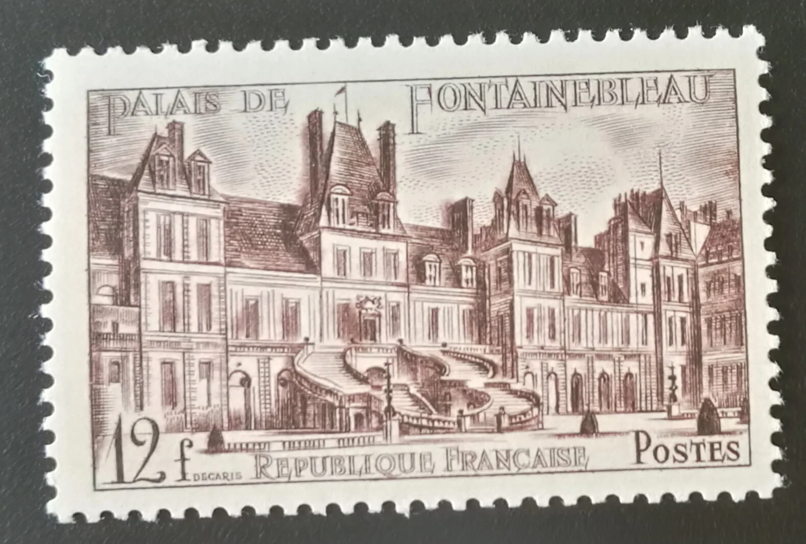 

1Pcs/Set New France Post Stamp 1951 Fontainebleau Palace Engraving Postage Stamps MNH