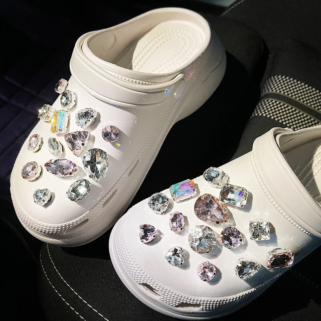 New Cute Luxury Shoes Accesories Rhinestone Bling Croc Charms Metal Chain  Croc Shoe Decorations Diy Buckle Pearl Shoes Flower