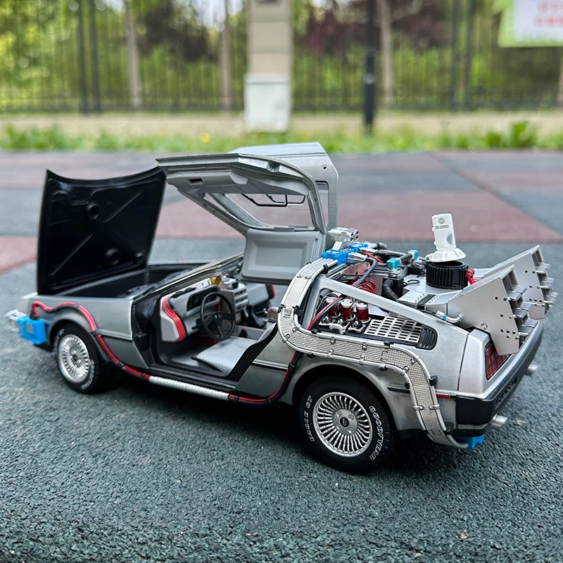デロリアン 1/18スケール モデル Hot Wheels Amazon | Hot wheels BCJ97 Elite Cult Classics Back To The