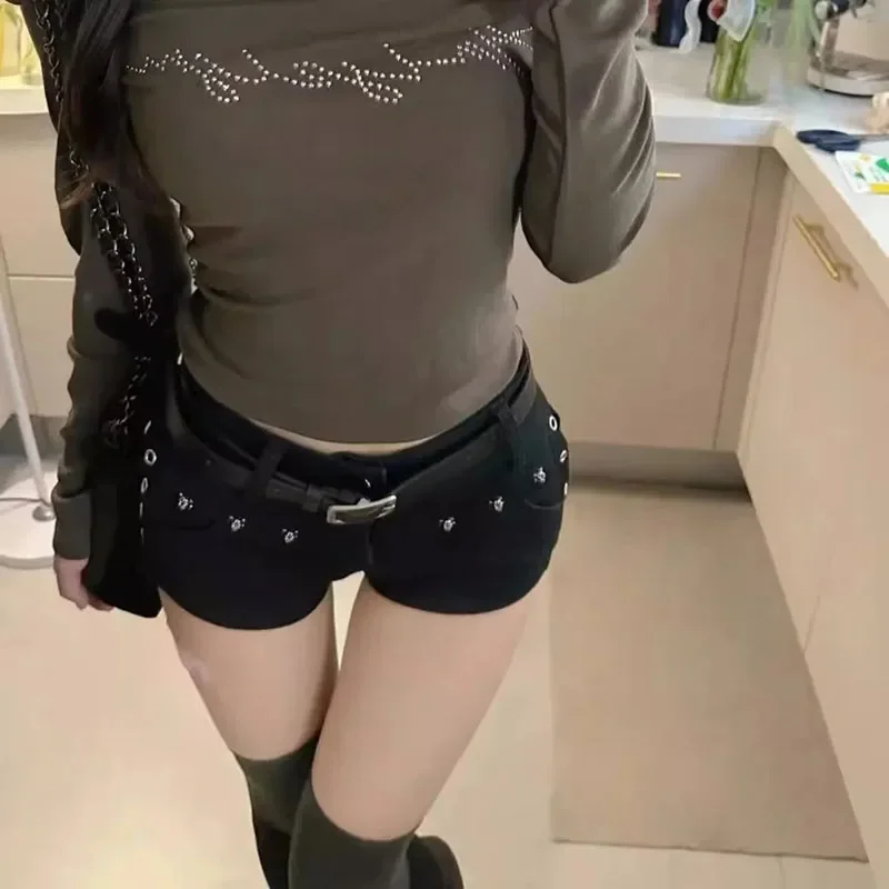 Schwarz Sexy Low Waist Y2K Jean Shorts Frau Punk Gothic Beliebte Denim Super Shorts Weibliche Koreanische Mode Slin Fit Heiße Kurze Hosen – Detail 8