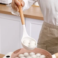 Manche en bois, poêle antiadhésive blanche, spatule en silicone, spatule de poêle résistante aux hautes températures, cuillère à soupe, ensemble d'ustensiles de cuisine 3
