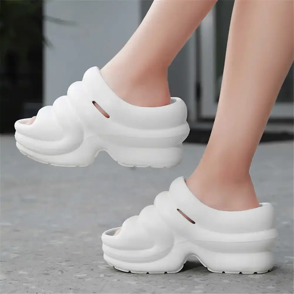 Scarpe Di Marca Di Lusso Con Tacco Alto E Tacco Basso Per Le Donne Sandali Di Lusso Firmati Pantofola Pantofola Sneakers Sport Articoli Fantastici 202