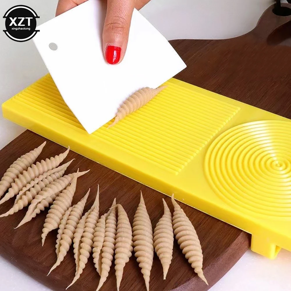 Hot Selling Multifunctional Pasta Tools DIY Spaghetti Macaroni Maker Pasta Noodle Machine Macaroni Making for Kitchen Gadget Set
