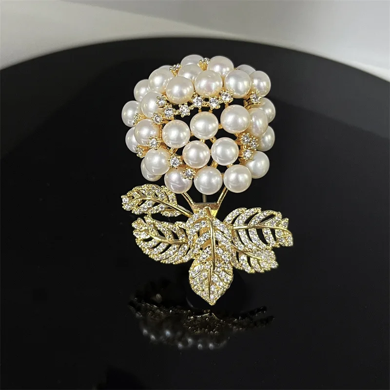 

OKILY Handmade Real Pearl Hydrangea Brooch Temperament Natural Freshwater Pearls Court Elegant Peony Broch Zircon Pins for Women