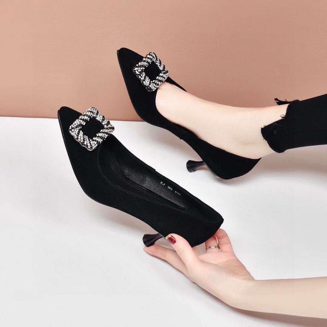 

Women's shoes 2024 early spring new fashion point shallow mouth single shoes black head layer sheepskin cashmere rhinestones