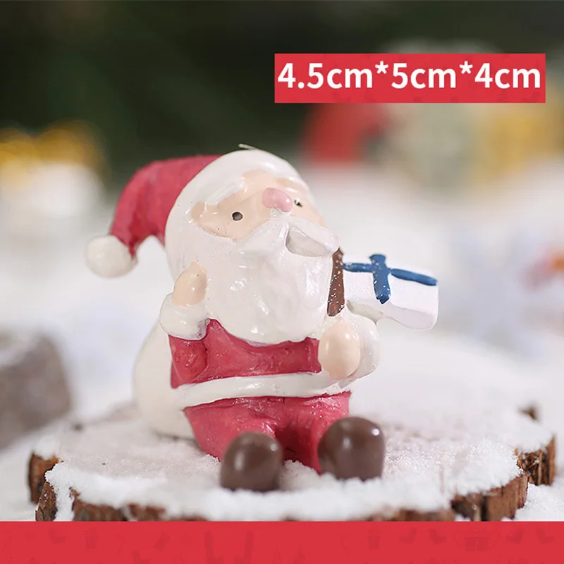 Christmas Skiing Animal Miniature Figurine - Festive Decoration & Resin Craft Ornament