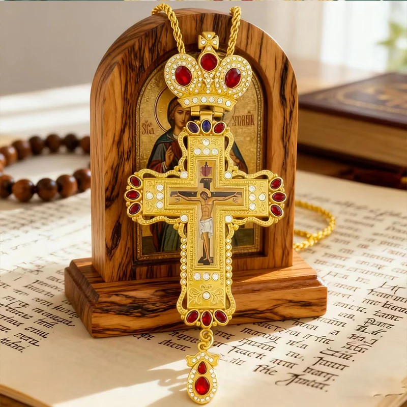 Neues, mit Edelsteinen verziertes orthodoxes Pektoralkreuz, vergoldet mit Kristall, Kruzifix-Ikonen-Halskette für Priesterliturgie und Andacht – Detail 19