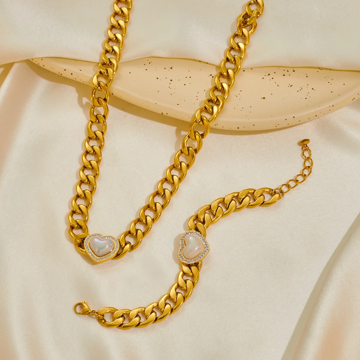 Chic Fashion Stainless Steel Natural Shell Heart Charm Necklace Bohemia Chain Jewelry For Women 3