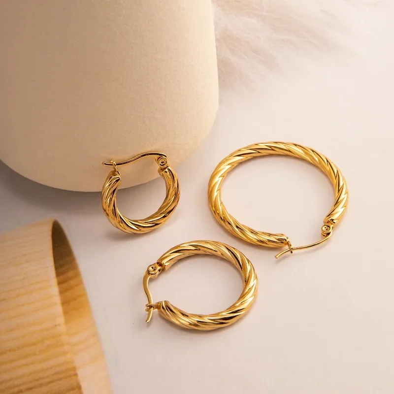 3pair/set Simple Twist Circle Round Hoop Earrings for Women Waterproof Stainless Steel Huggie Ear Buckle Statement Jewelry 2026