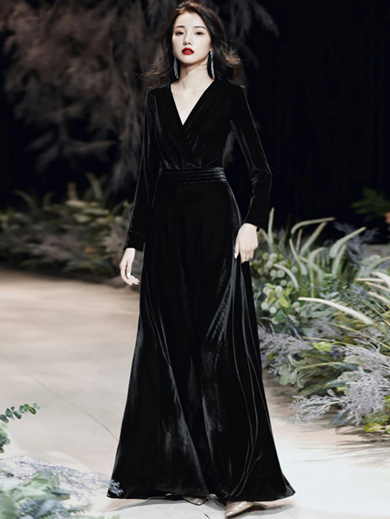 green emerald velvet dress Wine Red Satin and Velvet Long Party Dress, Long Sleeves Evening Dress –  Cutedressy
