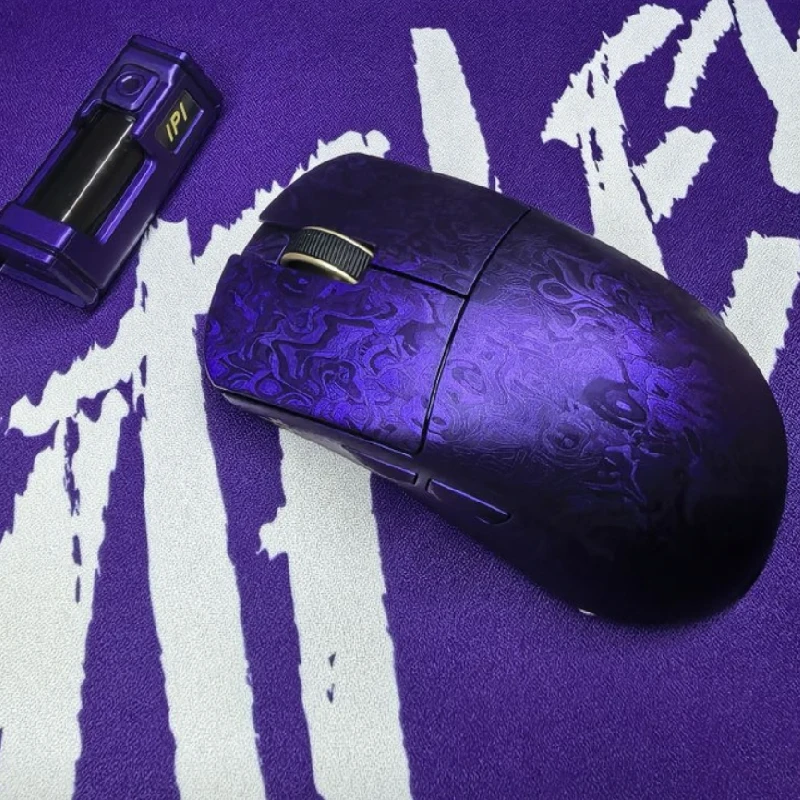 新しい IPI Qi プロカーボンファイバーマウス Paw3950 ワイヤレス