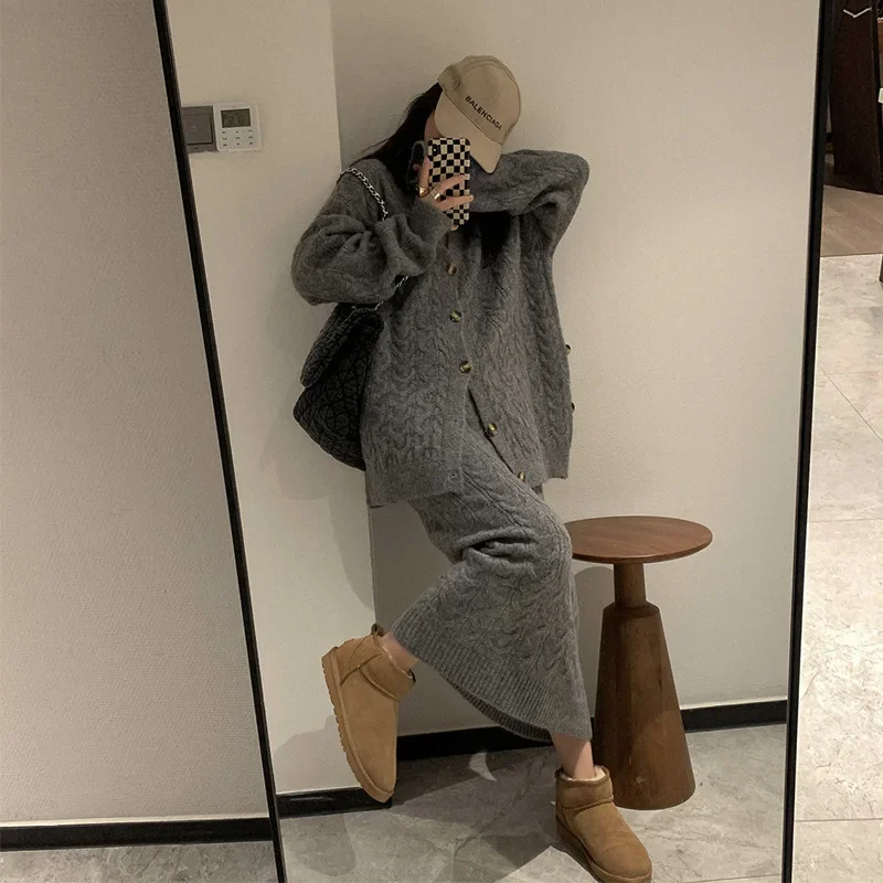 

Autumn and Winter Women's Knitted Skirts Sets Lady Loose Cardigan Sweater with Loose Knit Skirt 2 Pieces Suits Womens Outfits