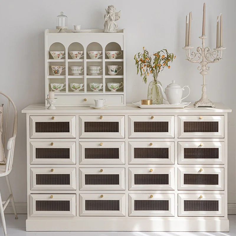 White chest of drawers