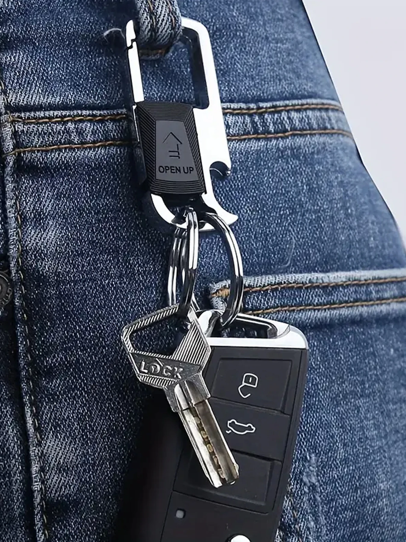 Men's Car Keychain 1 piece For Husband Or Father