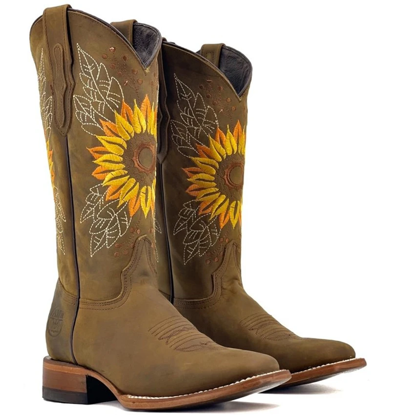 Women's Embroidered Western Boots 3