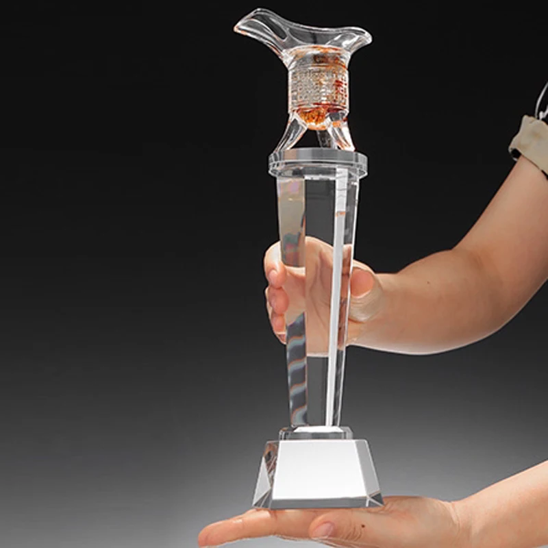 Customized Wine Glass Shape Coloured Glaze Crystal Trophy, Excellent Staff, Company Annual Meeting Awards, Home Decorations, 1Pc