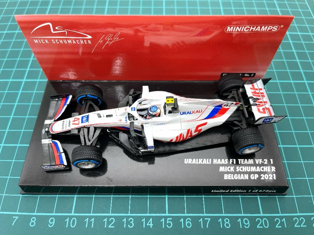

Миниатюрная модель автомобиля в масштабе 1:43 F1 Haas VF21 Мик Шумахер 2021 из Бельгии, ограниченная серия, металлическая статическая модель автомобиля из смолы, игрушка в подарок