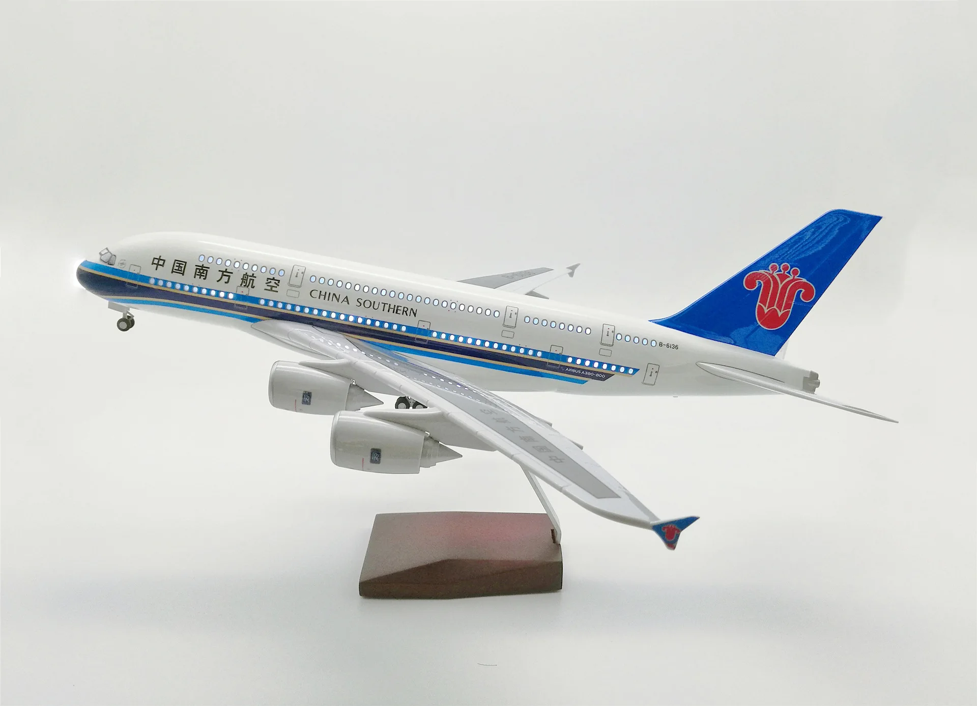 

1:160 Scale A380 Model Aircraft China Southern Airlines Model Aircraft Airbus Metal Model For Collectable