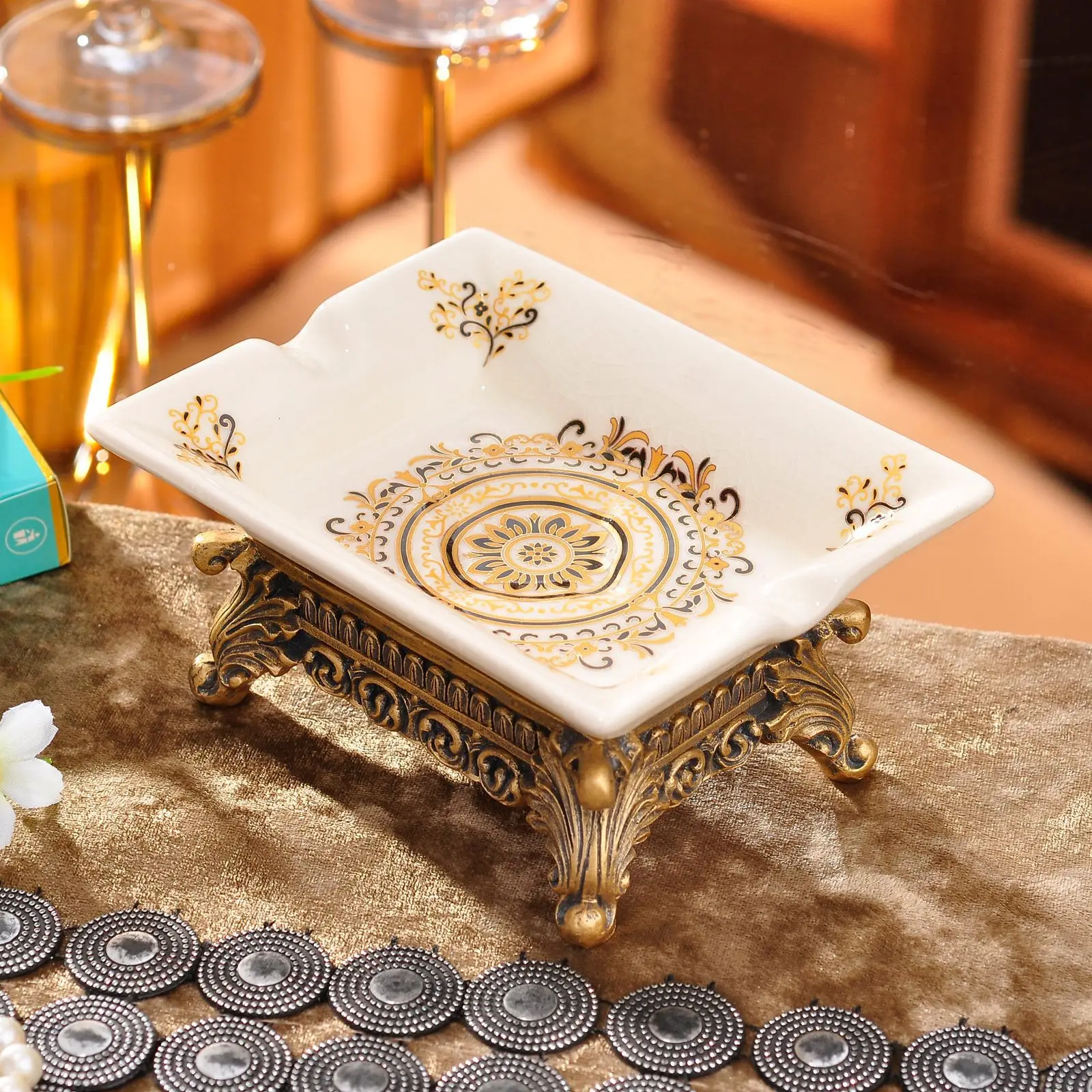 

Classic Style European Ceramic Pastel Small Soap Box Soap Dish Hotel Bathroom Personality Creative Fashion Soap Dish