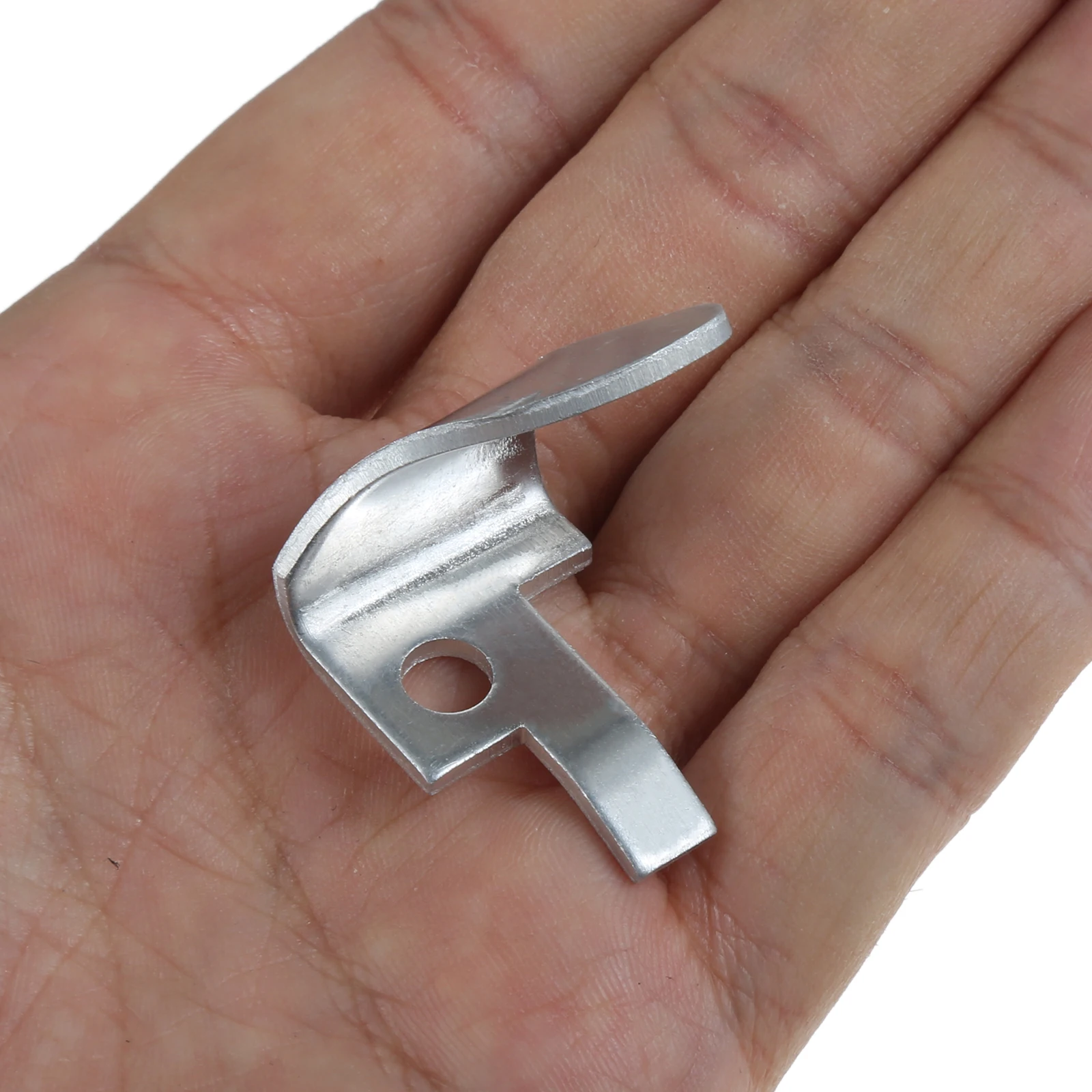 1Pc Chain Catch 11196567705 for Stihl 024 026 028 029 039
