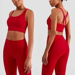 Women's 2-Piece Yoga and Fitness Outfit - Sports Bra and Leggings Set - S (Red)
