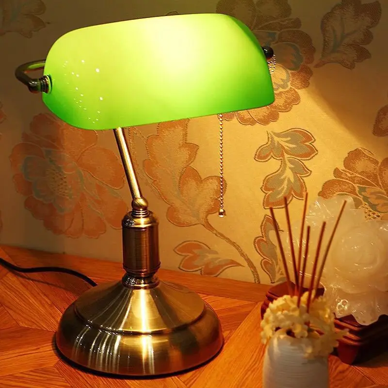 

Classical Vintage Banker Lamp Table Lamp E27 With Switch Green Glass Lampshade Cover Desk Lights For Bedroom Study Home Reading