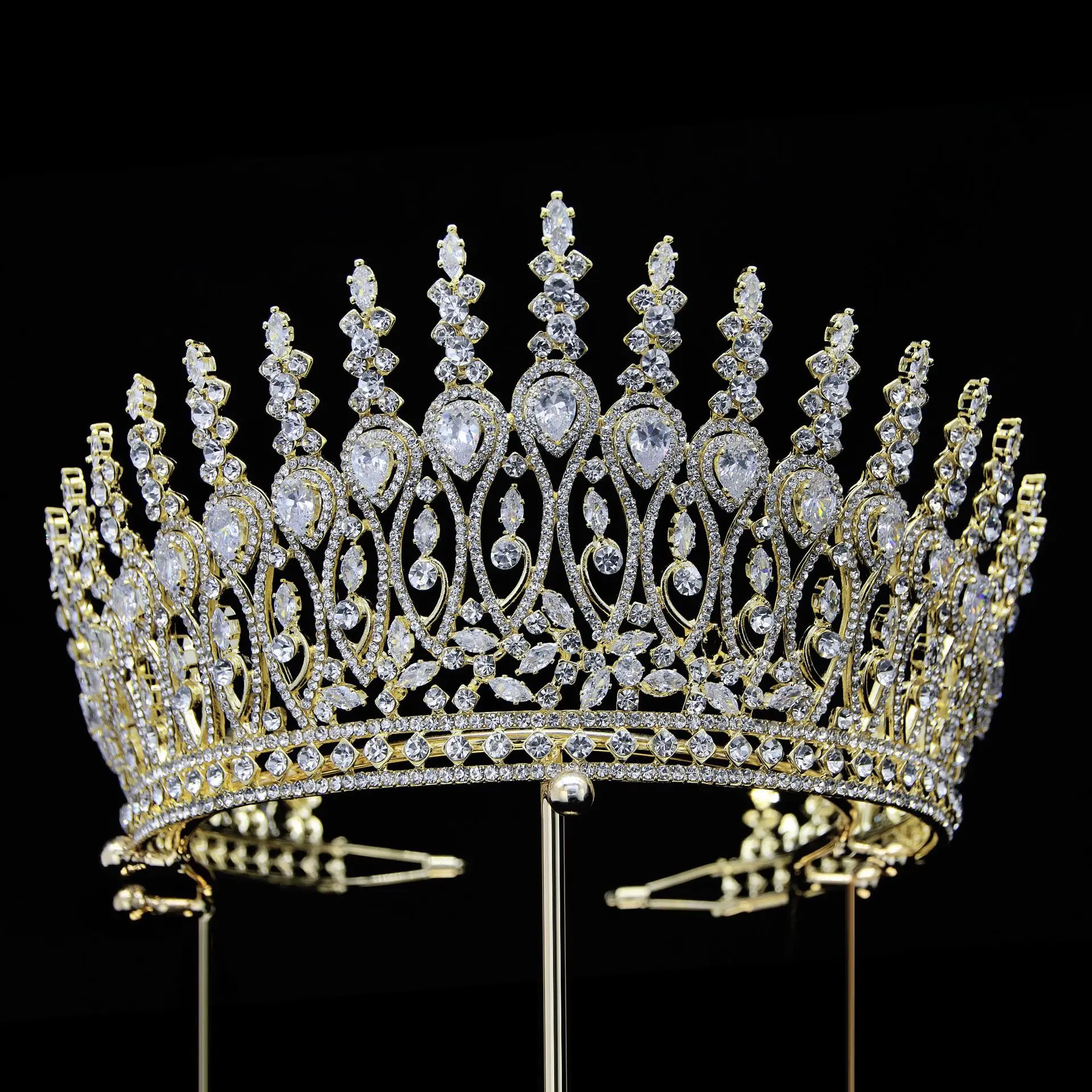 

Large CZ Tiaras and Crowns for Women Silver Birthday Crown Handmade Crystals Wedding Headpieces Height 10 cm