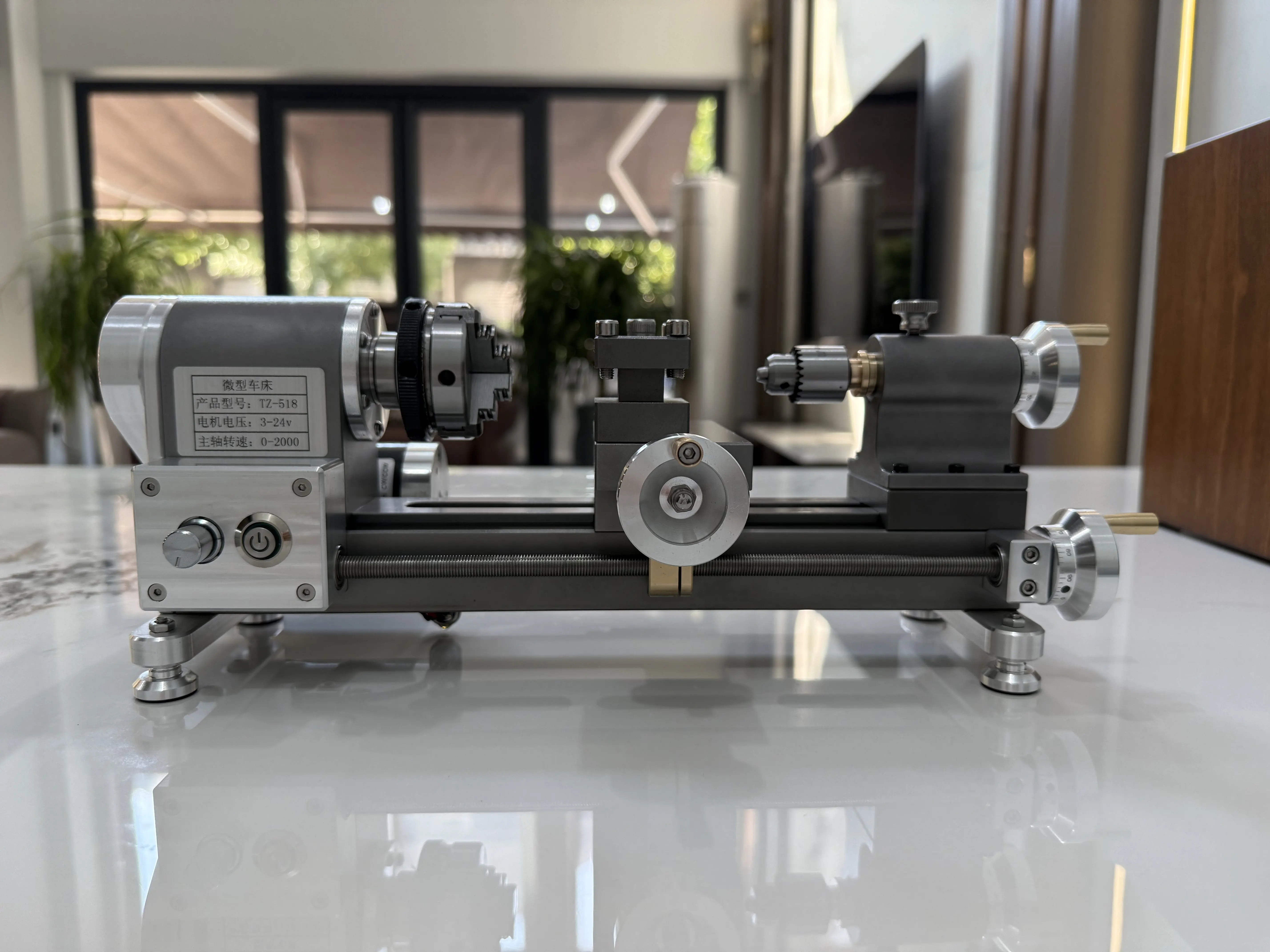 Mini Tornio in Metallo 24V 30W a Velocità Variabile con Mandrino a 3 Griffe per Modellismo Fai-da-Te