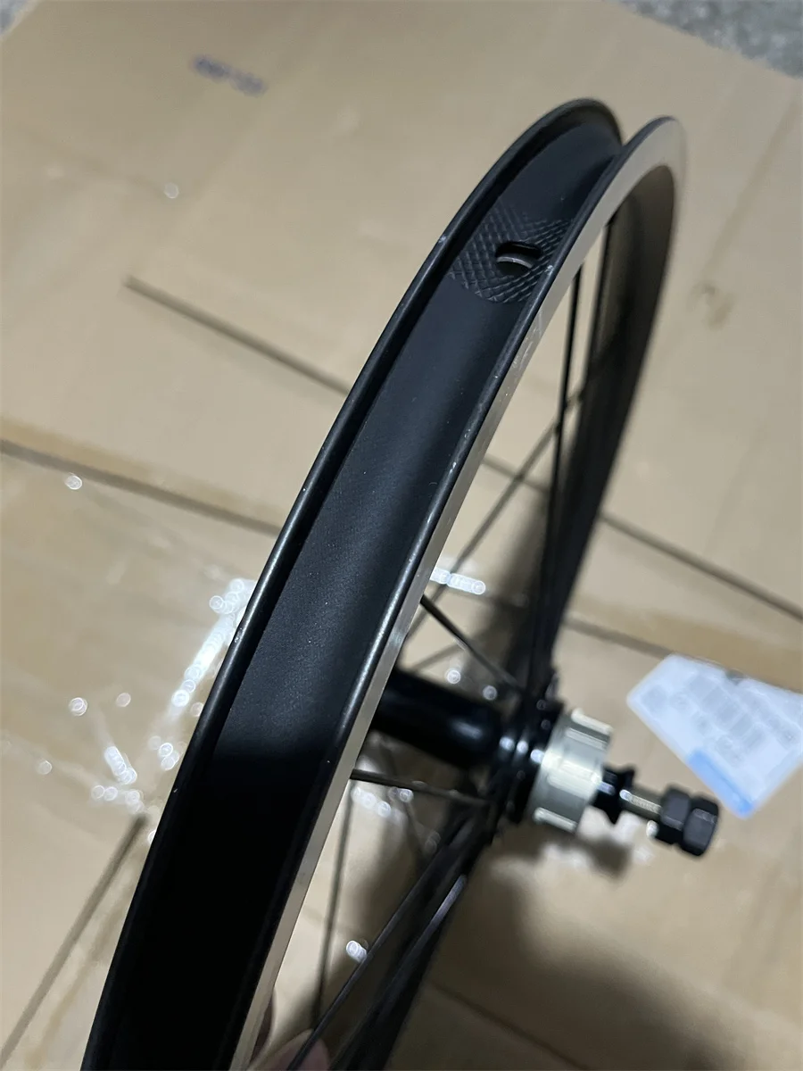 990グラムaceoffix 1〜3速度ダークホイールセットブロンプトン用