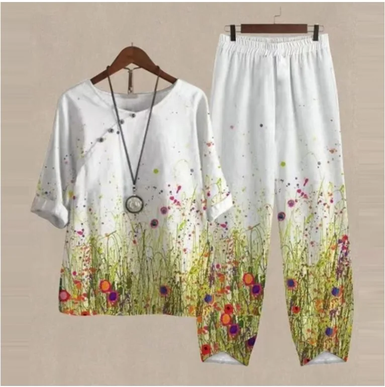 Women's casual printed two-piece set with O-neck pullover top and matching long pants for summer holidays and everyday wear. 00548
