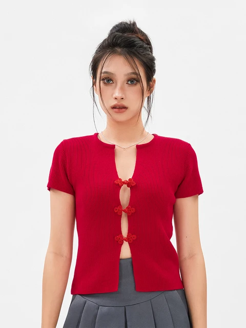 Camisa Feminina de Verão de Malha de Manga Curta com Decote em V e Recorte Justinha - Tendência da Moda 4 Camisa Feminina de Verão de Malha com Decote em V e Recorte