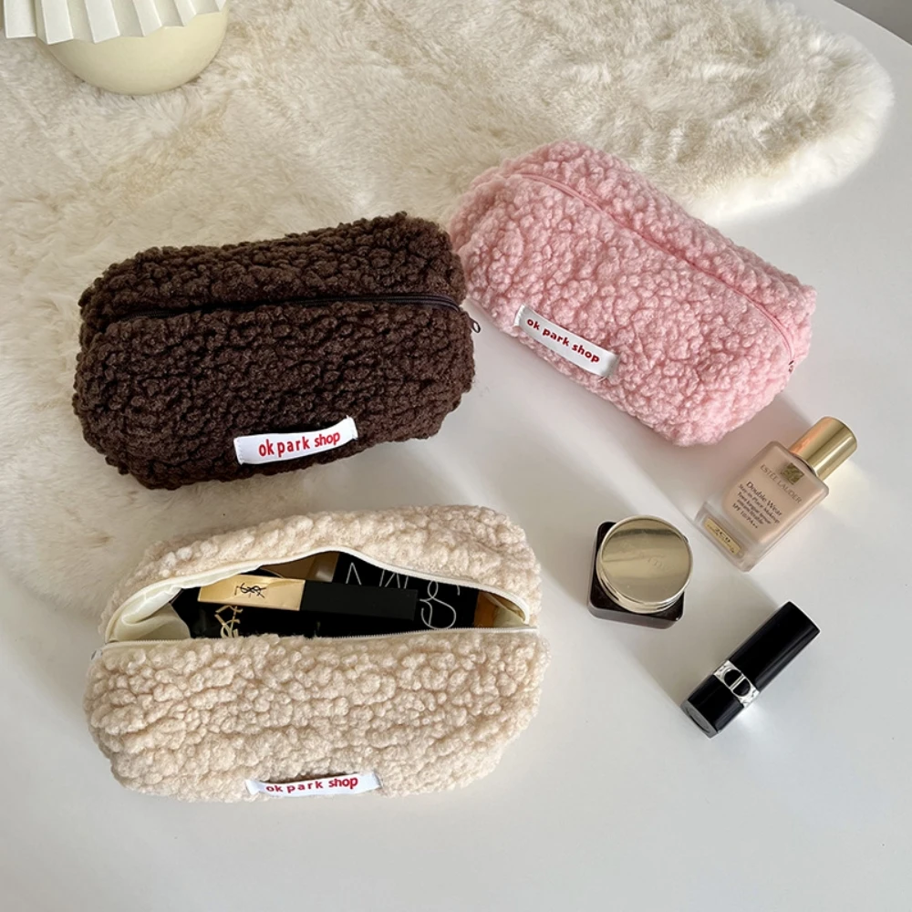 

New Plush Cosmetic Bag Women Girl Large Capacity Cute Stationery Travel Box Makeup Organizer Female Makeup Brushes Storage Pouch