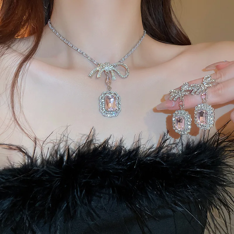 

New Arrival Geometric Jewelry Set Pink Shiny Zircon Necklace Earring Available Square Pendant Cute Bowknot Design Accessories