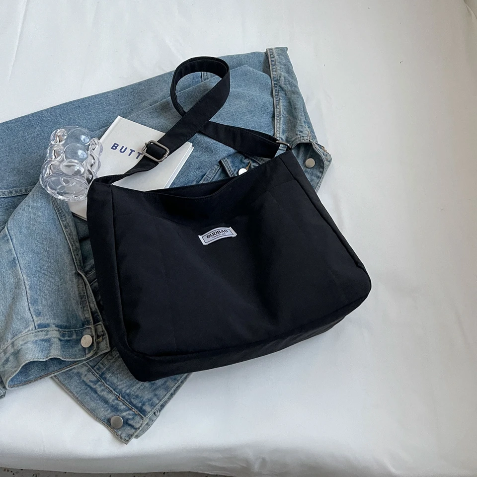 New Canvas Shoulder Bag High Quality Fashion Women's Business Travel Student Korean Edition Simple Commuting Zipper Underarm Bag