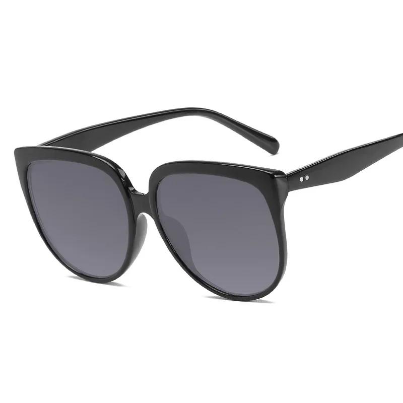 

Europe and The United States Retro Large Frame Sunglasses Men and Women Fashionable Cat Eye Star Sunglasses Street Photo