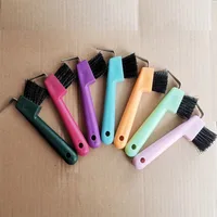 1pc Anti-Slip Soft Grip Hoof Pick Rubber With Brush Plastic Horse Hoof Care Grooming Horseshoe Brush Professional Cleaning Tools 1
