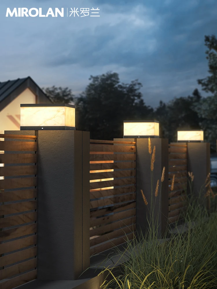 Рисунок 3 - Лампа-столб, современный простой корпус для виллы