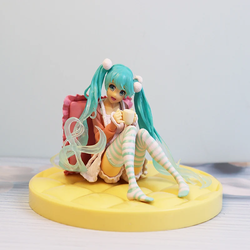 Sfe21c1fd8f1648b69c88042e365a9968j - Hatsune Miku Figure