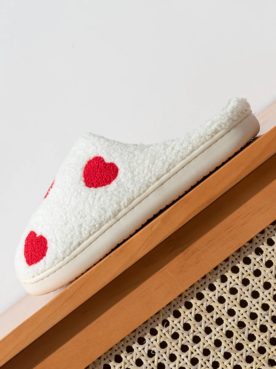 Niedliche Hausschuhe für Damen, Winter, Zuhause, exquisit, kleines Herz, Liebe, flauschig, warm, bequem, rutschfest, flache Plüschschuhe, Mädchen-Geschenkliebhaber – Detail 3