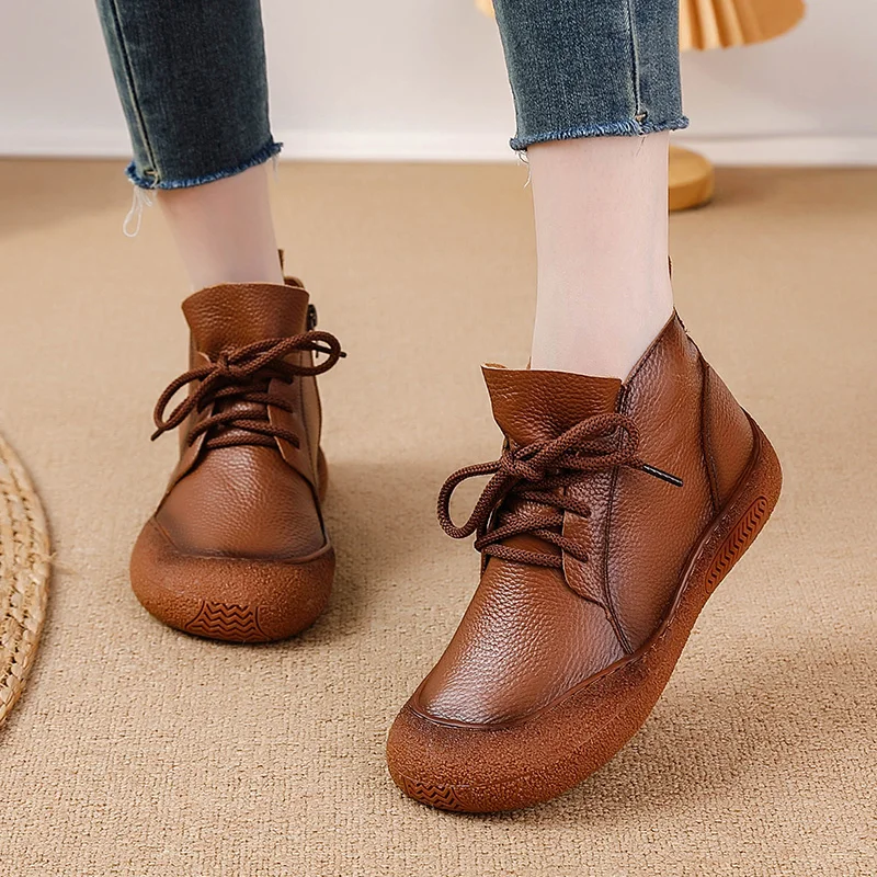 Sommerliche, atmungsaktive Stiefeletten aus echtem Leder, Sandalen für Damen, hohl geschnittene Schnürstiefeletten, handgefertigte flache Freizeitstiefel-Sandalen für Damen – Detail 14