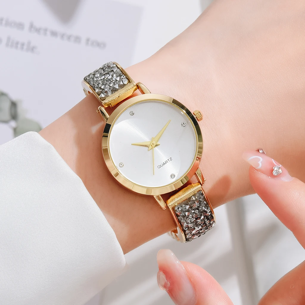 

Watches For Women Luxury Popular Round Dial Ladies Bracelet Quartz Wrist Watch Dress Female Clock relogio feminino