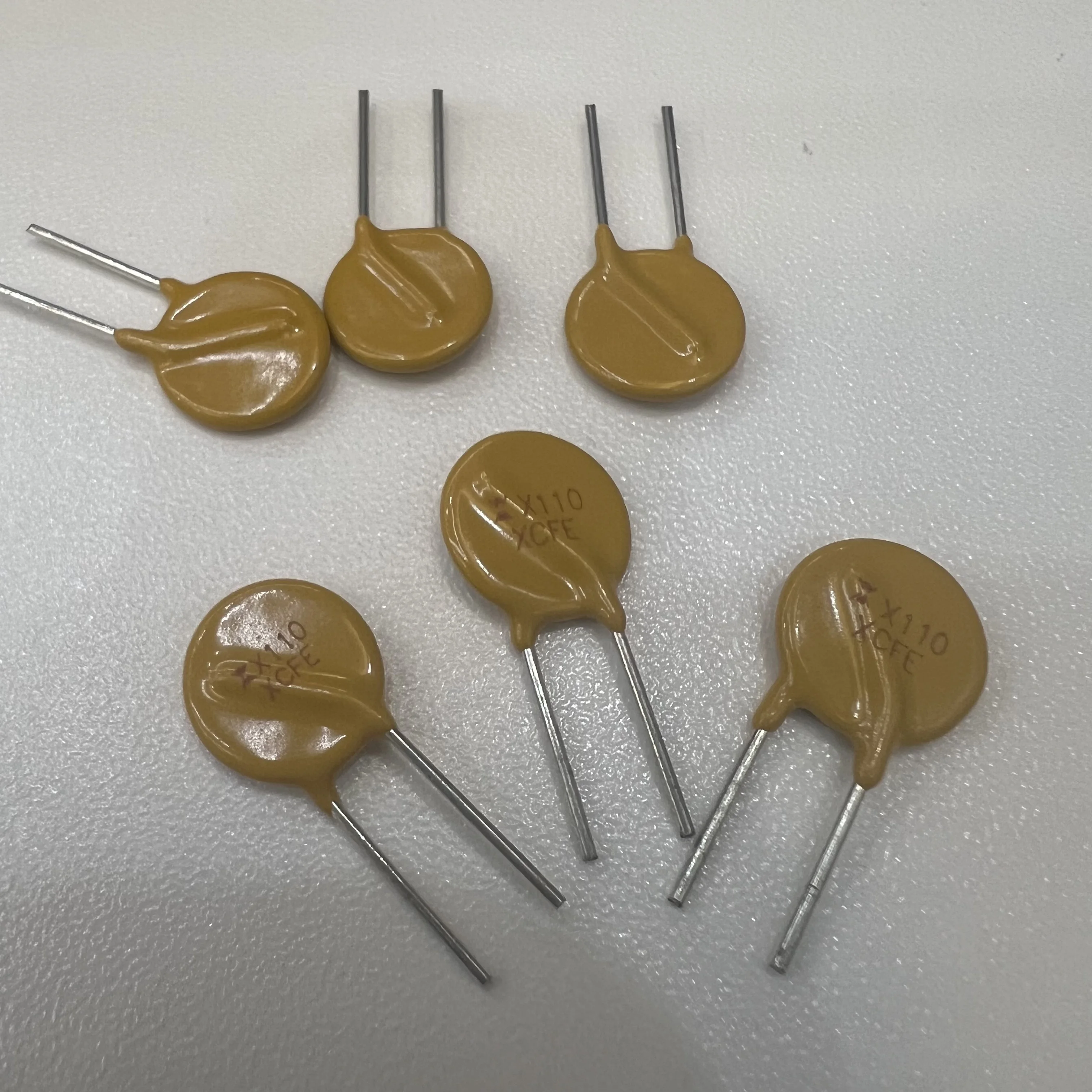 Polymeric PTC Resettable Fuse 72V 1.1 A Ih Through Hole Radial, Disc RXEF110