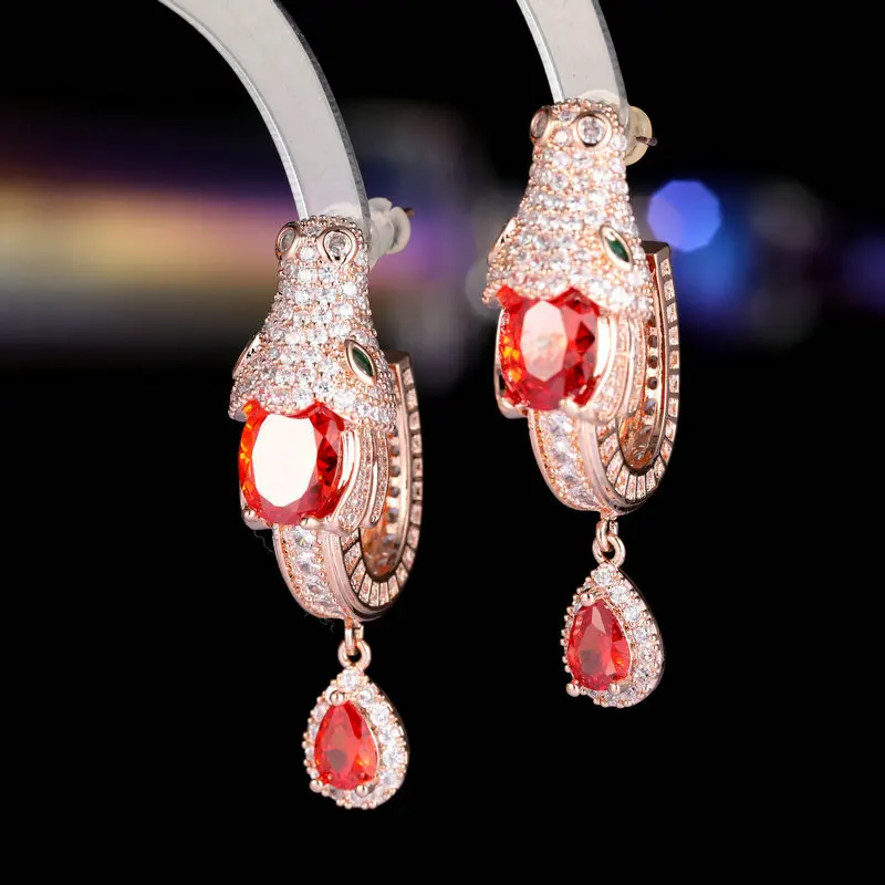 

Bilincolor Creative Design of Zircon Inlaid Crocodile EarringsFor Women