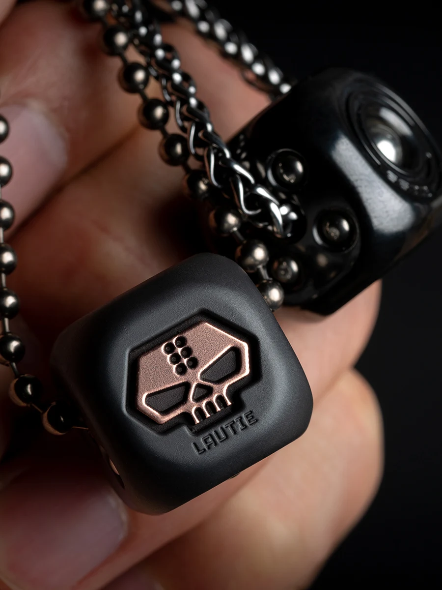 

LAUTIE Metal Dice Warrior Monk 2099 Series Colorful Lucky Pendant Necklace Pendant EDC