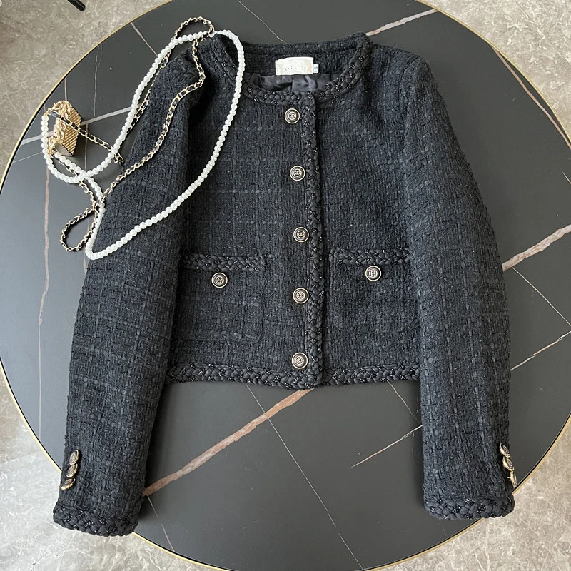 

2023 French Style Small Fragrance Black Tweed Short Coat Women's New Autumn Vintage Round Neck Long Sleeve Woolen Outwear Femme