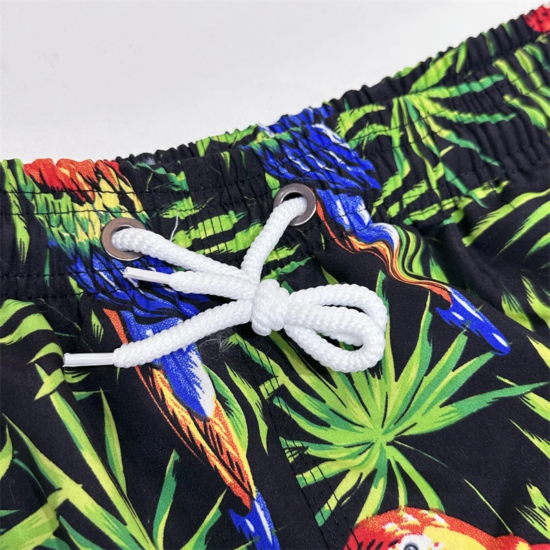 Stylish men Beach Pants handsome men Surf Shorts Swimsuit Short summer Casual shorts With breathable mesh lining 4