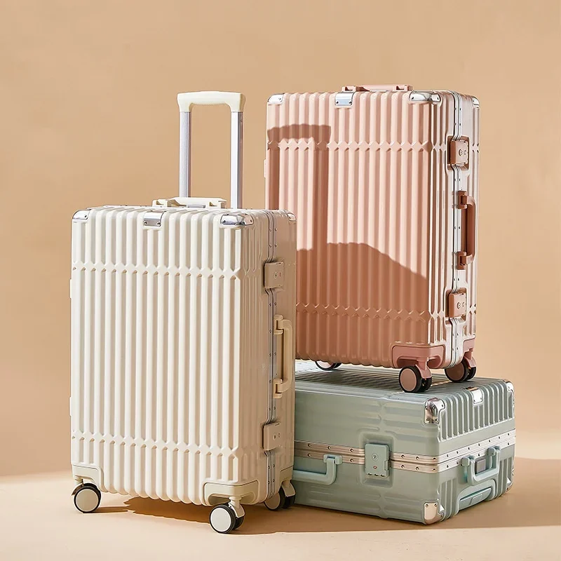 Aluminum Frame Multifunctional Large Size 28-Inch Trolley Case Universal Wheel Cup Holder USB Interface Boarding Travel Luggage