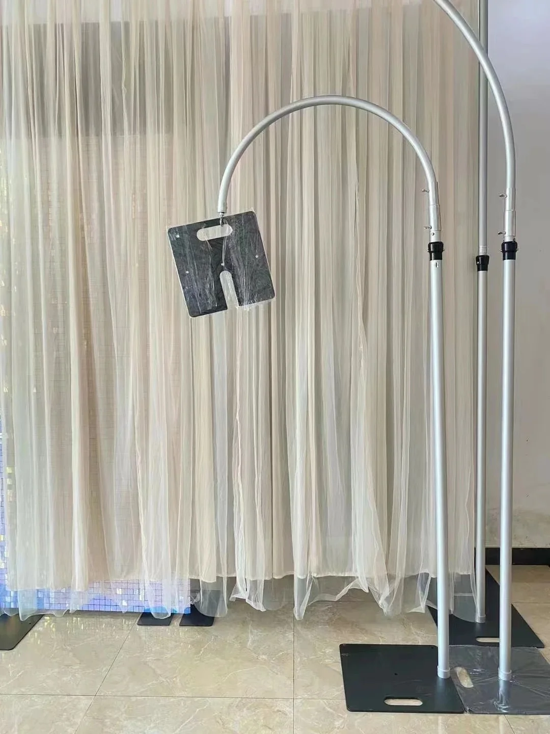 New Wedding Metal Black White Arch Stand Hanging Chandeliers Wedding Stand Decoration